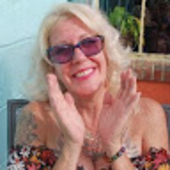 Meet the Posher Other - Meet your Posher, Stacie